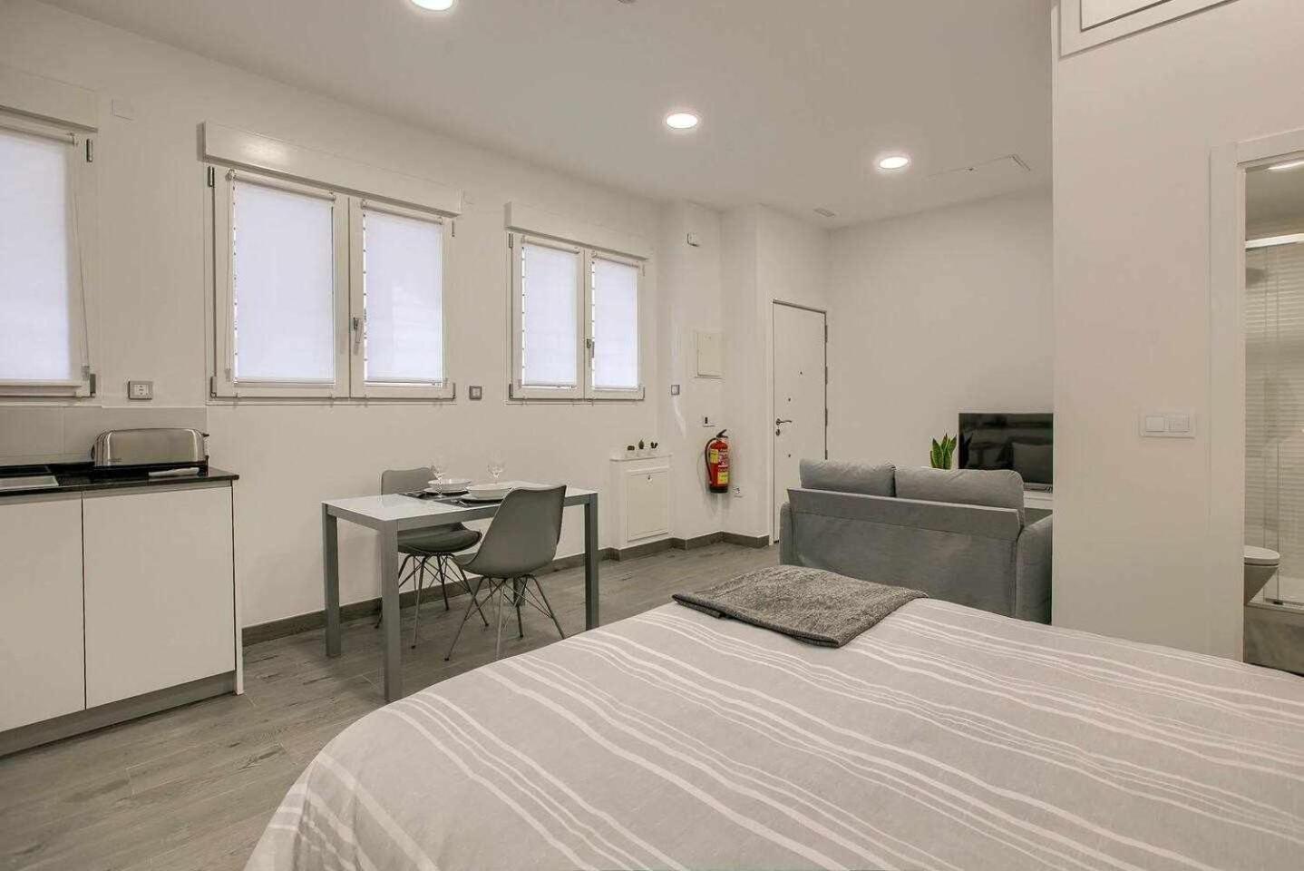 Rina Madrid Apartamento 2 Exterior foto